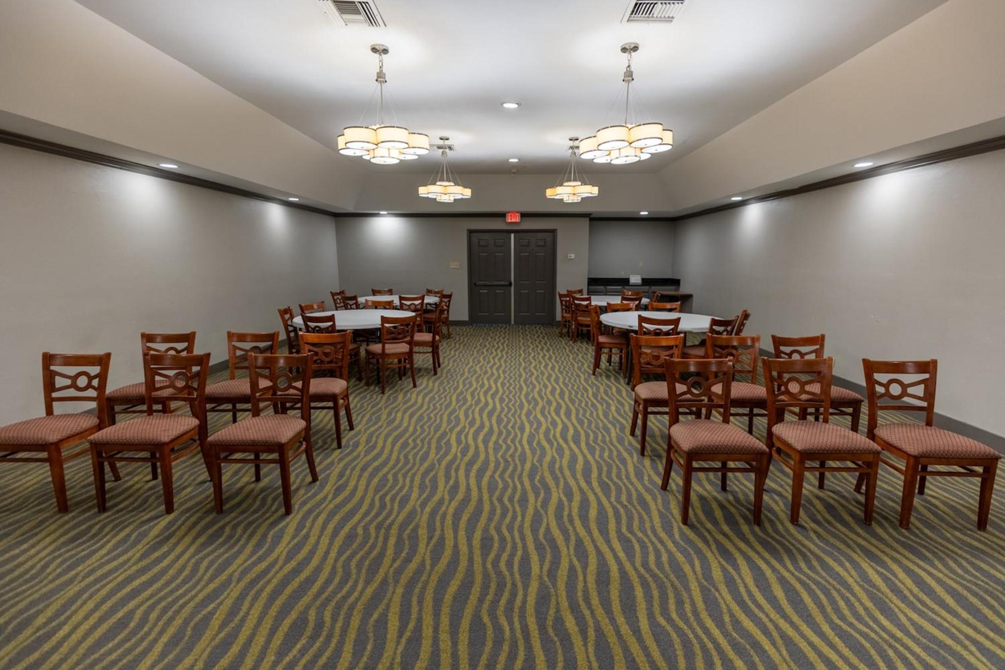 Irving Inn & Suites At Dfw Airport Exterior photo