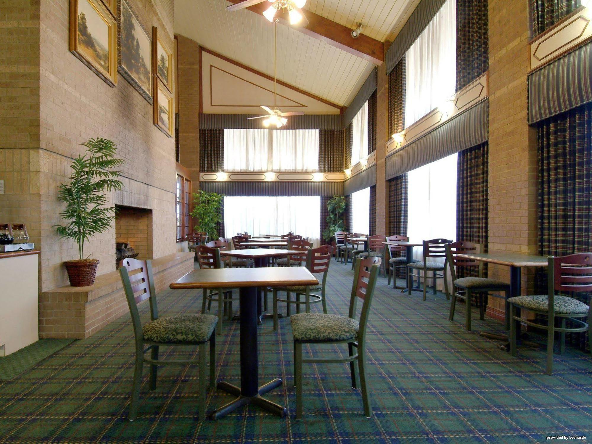 Irving Inn & Suites At Dfw Airport Restaurant photo